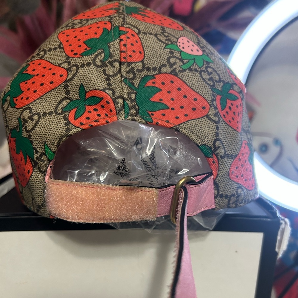 Authentic Gucci Monogram Strawberry Baseball Cap … - image 8